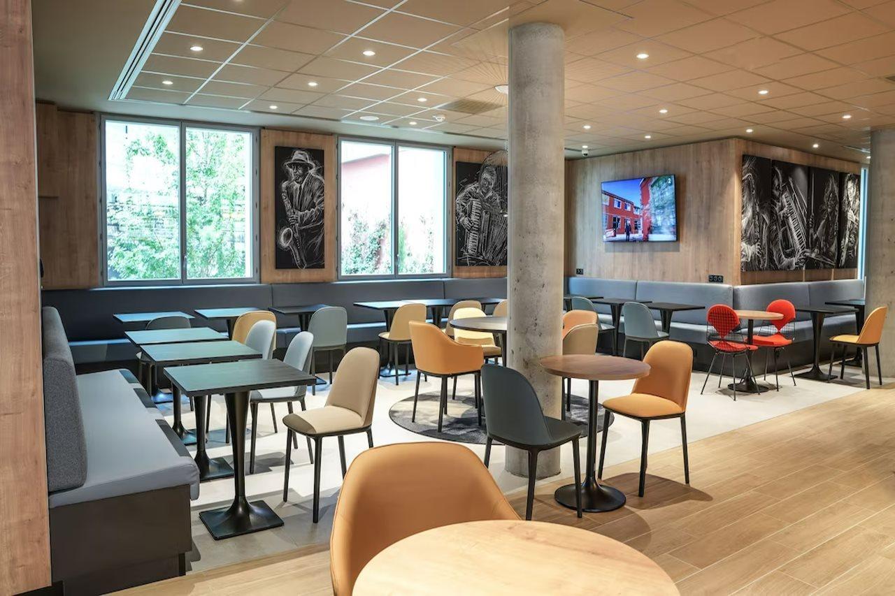 Ibis Paris Gare Montparnasse Catalogne Hotel Екстериор снимка