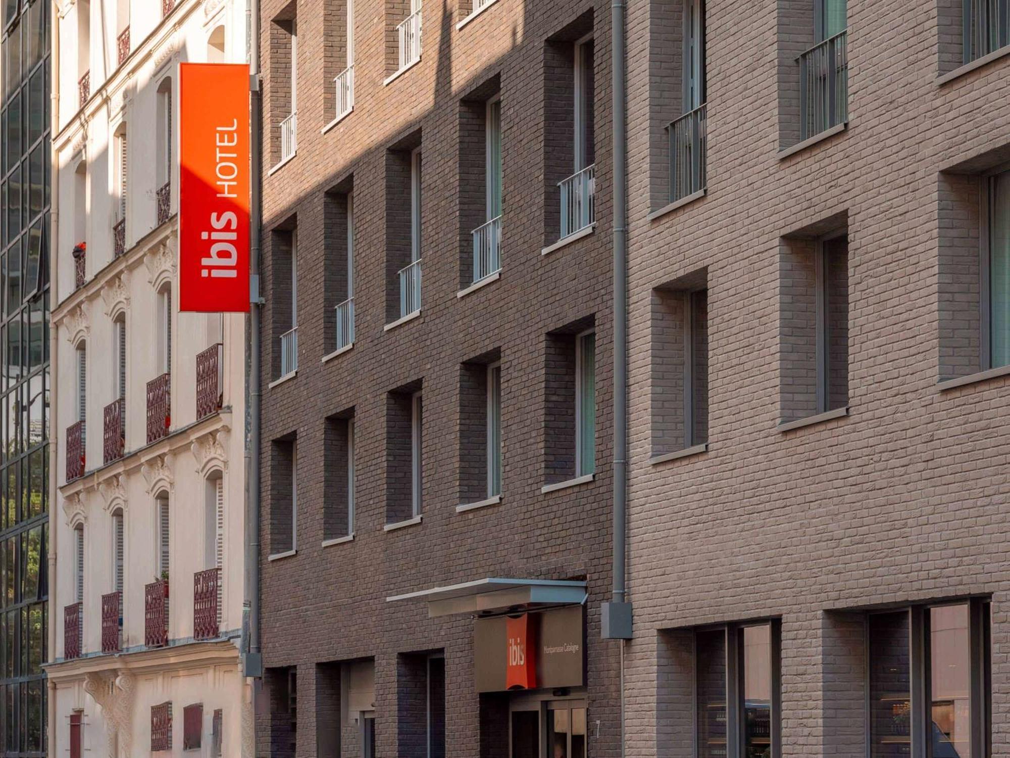 Ibis Paris Gare Montparnasse Catalogne Hotel Екстериор снимка