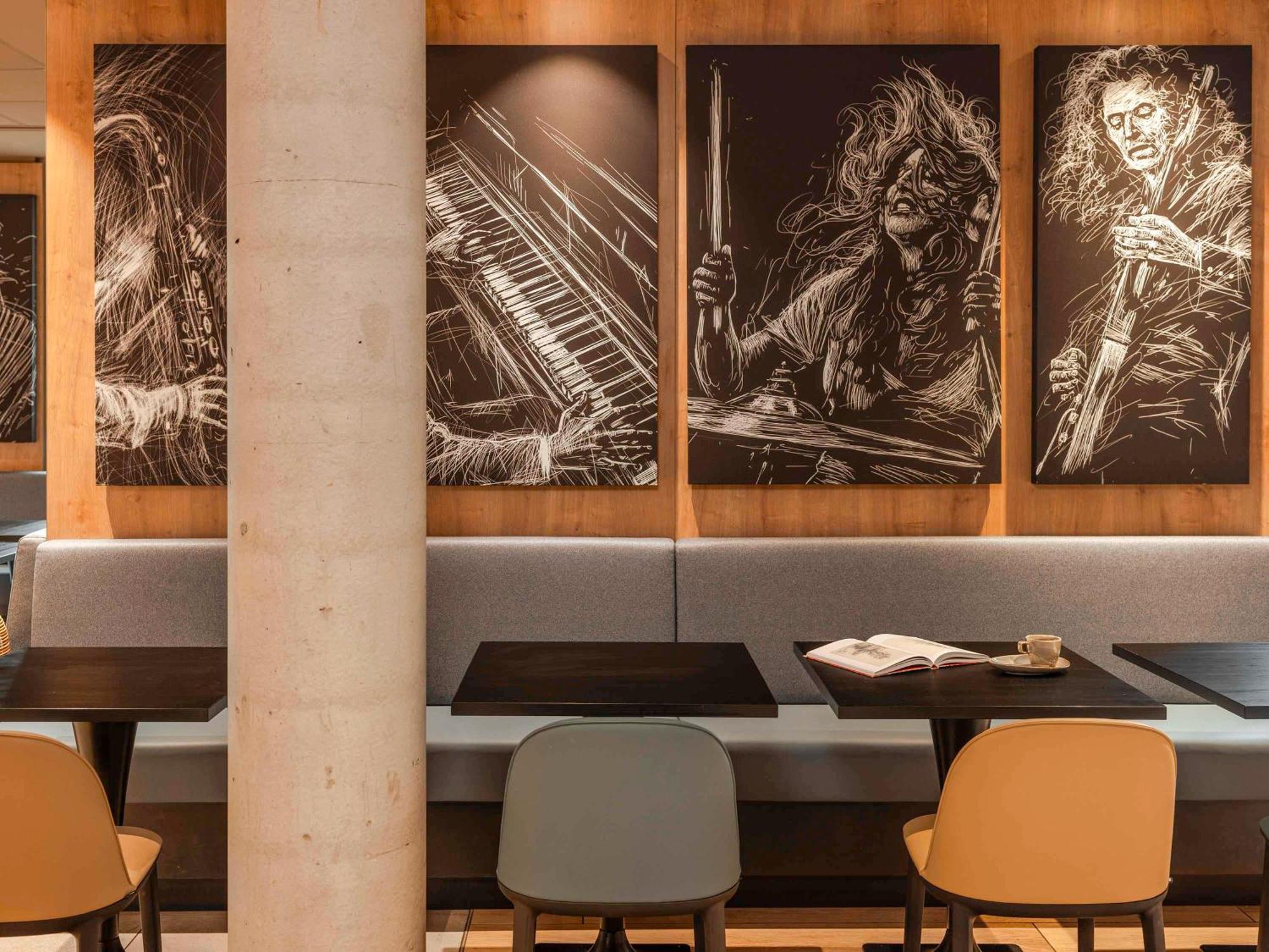 Ibis Paris Gare Montparnasse Catalogne Hotel Екстериор снимка