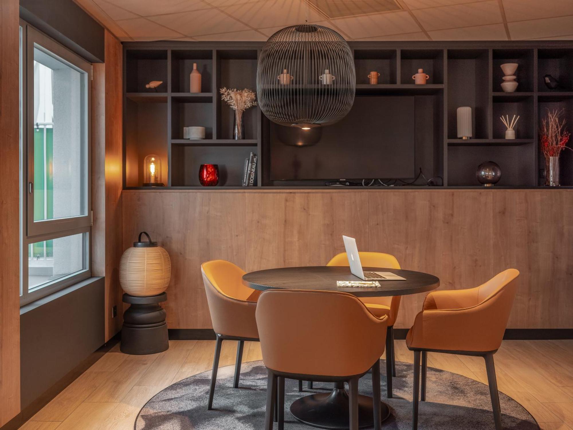 Ibis Paris Gare Montparnasse Catalogne Hotel Екстериор снимка