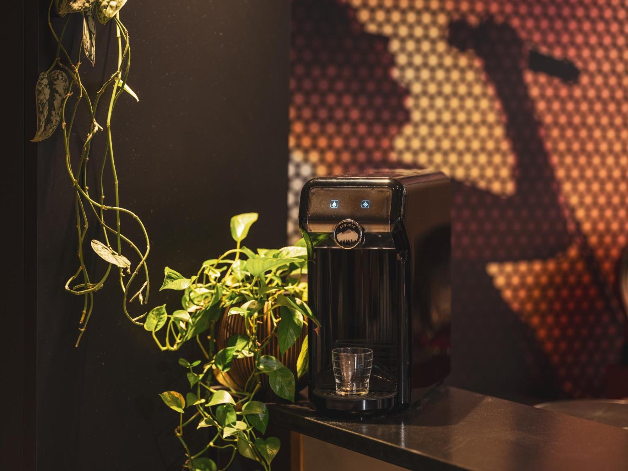 Ibis Paris Gare Montparnasse Catalogne Hotel Екстериор снимка