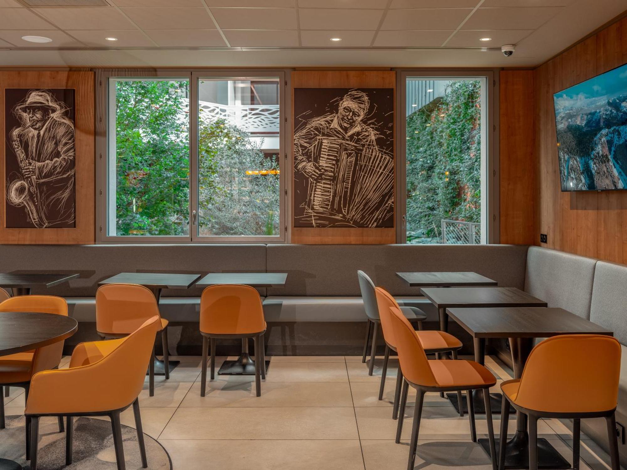 Ibis Paris Gare Montparnasse Catalogne Hotel Екстериор снимка