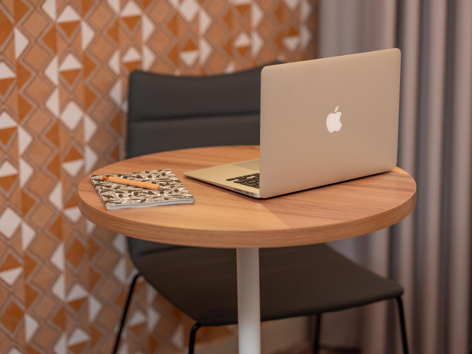 Ibis Paris Gare Montparnasse Catalogne Hotel Екстериор снимка